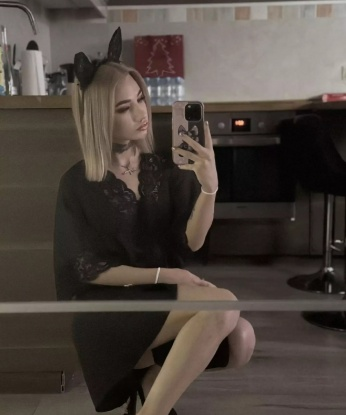 Знойная красотка ждет тебя в уютной обстановке для незабываемого отдыха. Готова исполнить любые твои сексуальные желания и фантазии. Только для истинных ценителей красоты и наслаждения. 2540, 20 лет