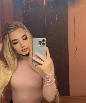 Знойная красотка ждет тебя в уютной обстановке для незабываемого отдыха. Готова исполнить любые твои сексуальные желания и фантазии. Только для истинных ценителей красоты и наслаждения. 2540, 20 лет