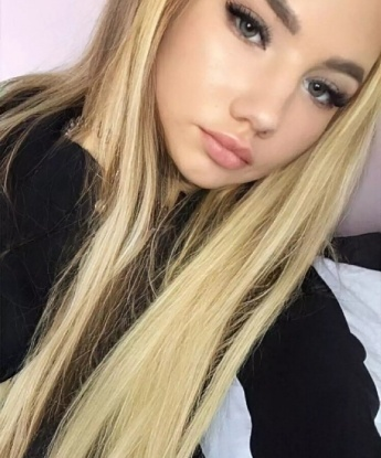 Знойная красотка ждет тебя в уютной обстановке для незабываемого отдыха. Готова исполнить любые твои сексуальные желания и фантазии. Только для истинных ценителей красоты и наслаждения. 2540, 20 лет