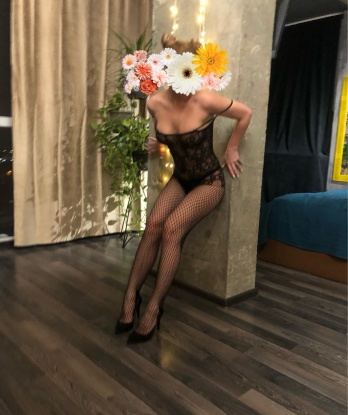 Я индивидуалочка и искусительница из Москвы, тебе достанется лучшее удовольствие и незабываемый опыт. Мои нежные руки и шаловливые губки сведут тебя с ума. Я креативная и открытая для экспериментов, готова реализовать твои самые смелые сексуальные желания. 🌟 Мои услуги окунут тебя в мир наслаждения и релаксации, массаж, классика, орал, анал - все, что пожелаешь. Мои горячие фото подтвердят, что здесь настоящая красотка. 💋 Звони и окунись в море наслаждения со мной. Ищи меня на сайте с отзывами, мои клиенты только восхищаются моими навыками и неистовостью. Доверься мне и ты получишь незабываемый опыт, который захочешь повторить снова и снова. Жду звонка для воплощения наших фантазий в реальность. 😘 7077, 24 года