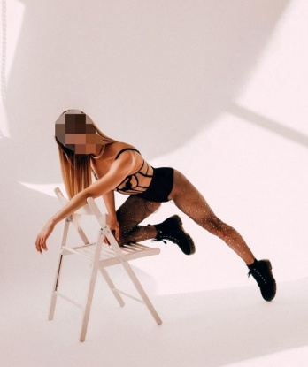 Живу в Москве, и готова подарить тебе незабываемые моменты нашей встречи. У меня обширный арсенал услуг, которые позволят нам окунуться в мир страсти и наслаждения. Я гарантирую дискретность, полный комфорт и удовлетворение твоих желаний. У меня множество положительных отзывов и фото, которые подтверждают мою красоту и профессионализм. Доверься мне, и я сделаю все возможное, чтобы ты получил самое яркое и запоминающееся свидание. 😉 7974, 25 лет